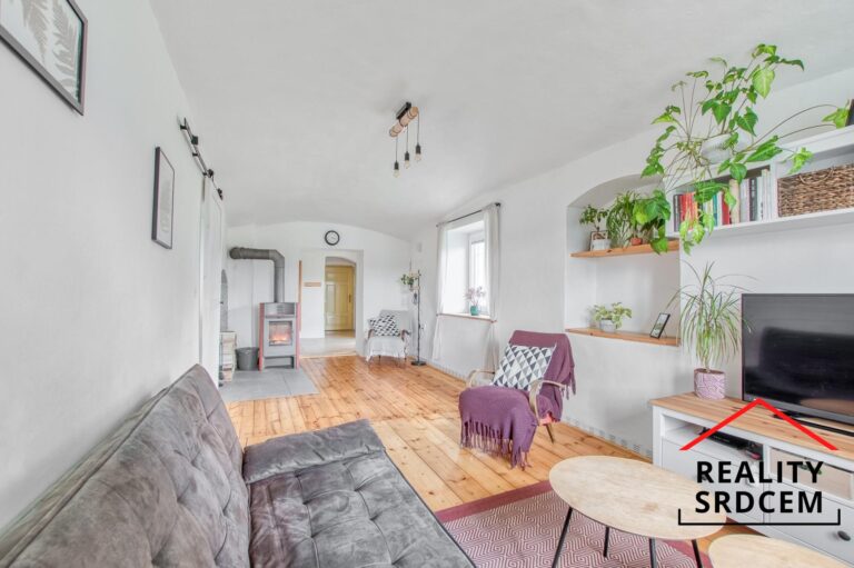 mikita-roman-realitni-makler-albrechtice-prodej-rodinny-dum