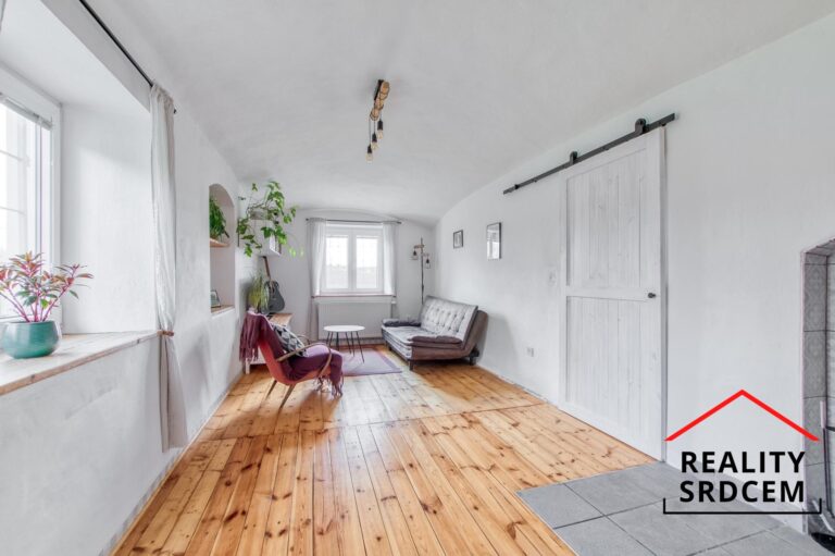 mikita-roman-realitni-makler-albrechtice-prodej-rodinny-dum