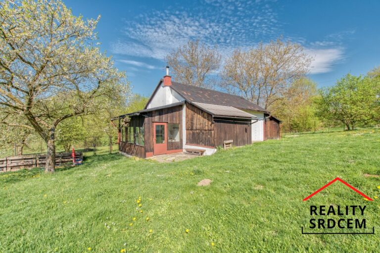 mikita-roman-realitni-makler-albrechtice-prodej-rodinny-dum