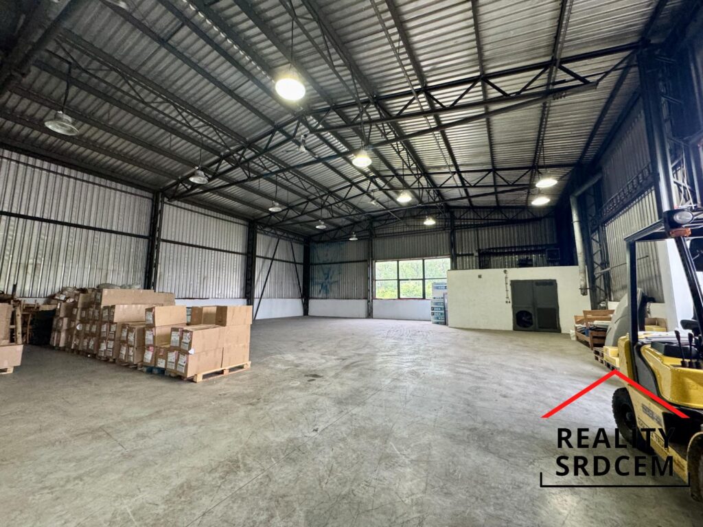 Pronájem krásné výrobní či skladovací haly, 450 m2 Karviná