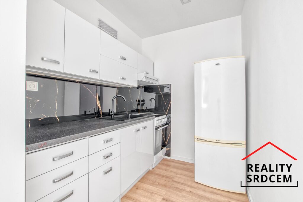 Pronájem moderního bytu 1+kk, 31 m2, ul. Květinová, Orlová – Lutyně