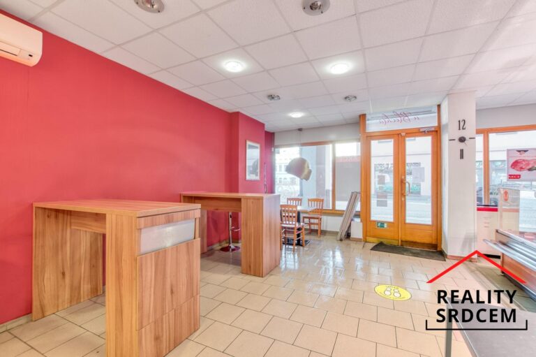 mikita-roman-realitni-makler-frydek-mistek-pronajem-nebytovy-prostor