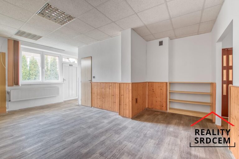 Michal-Lesnak-realitni-makler-pronajem-prodej-nemovitosti-sprava-najmu-realitni-kancelar-delame-real