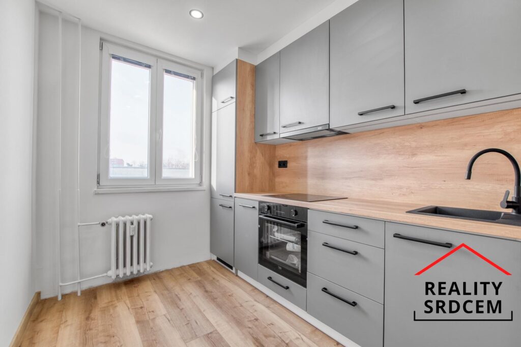 Michal-Lesnak-realitni-makler-pronajem-prodej-nemovitosti-sprava-najmu-realitni-kancelar-DELAME-REAL