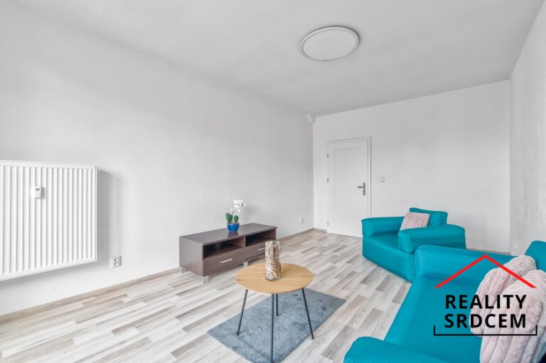 Ing.-Nela-Leskov-Matukov-realitn-maklka-prodej-bytu-21-ul.-T.-Osvobozen-Karvin-18.jp