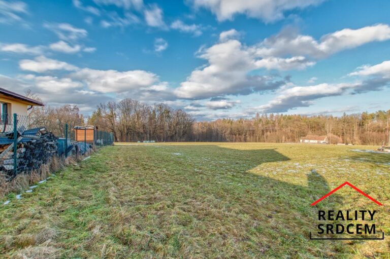 mikita-roman-realitni-makler-vojkovice-prodej-stavebni-pozemek