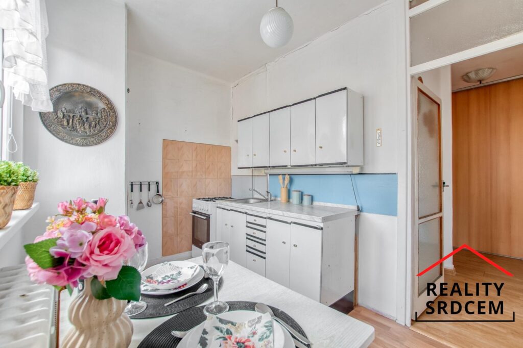 Prodej družs. bytu o velikosti 2+1 s lodžií/55m2 na ul. Kosmonautů, Karviná – Ráj