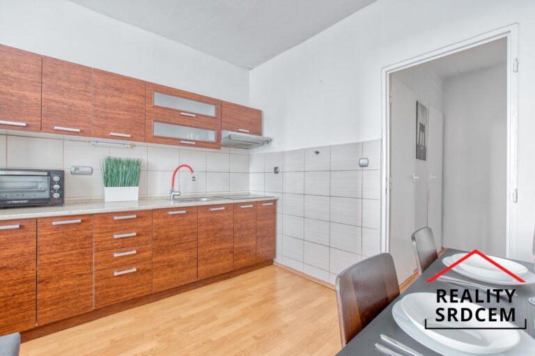 Michal-Lesnak-realitni-makler-Ostrava-realitni-kancelar-Karvina-reality-Opava-nemovitosti-Frydek-Mis