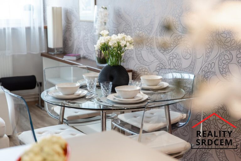 Michal-Lesnak-realitni-makler-Ostrava-reality-Karvina-nemovitosti-frydek-Mistek-realitni-kancelar-de