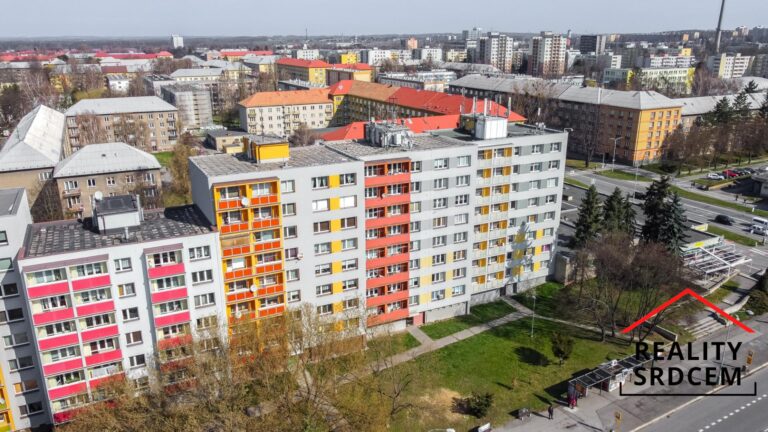 Nela-Lesnakova-Matuskova-realitni-makler-Karvina-reality-Havirov-realitni-kancelar-Delame-reality-sr