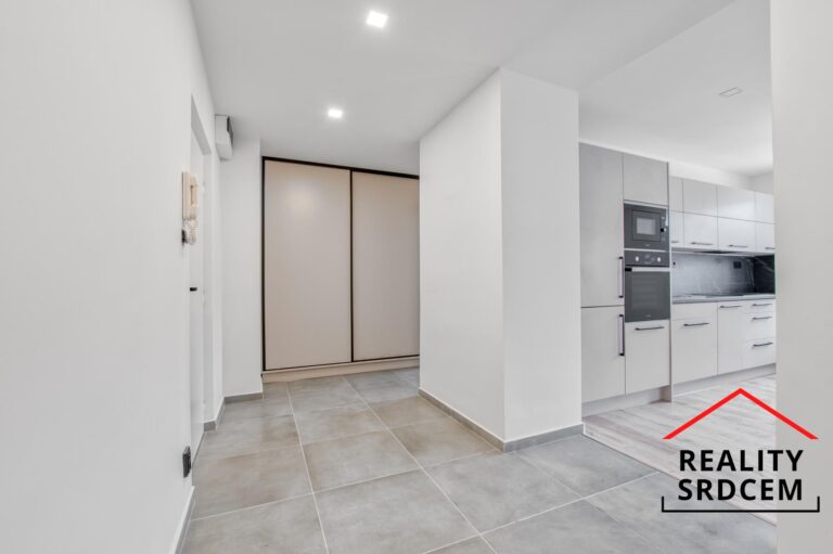 Michal-lesnak-realitni-makler-delame-reality-srdcem-realitni-kancelar-ostrava-karvina-frydek-mistek