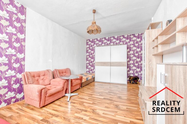 Michal-Lesnak-realitni-makler-karvina-ostrava-frydek-mistek-havirov-opava-realitni-kancelar-delame-r