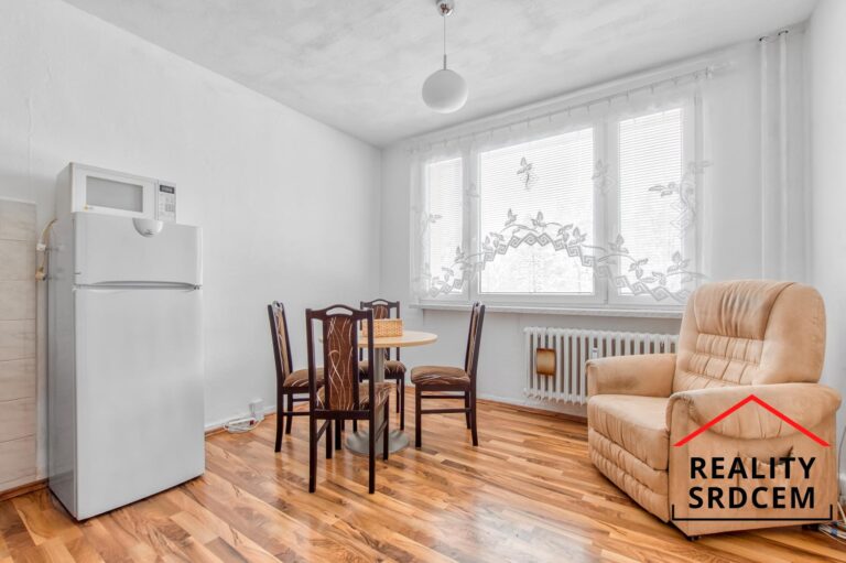 Michal-Lesnak-realitni-makler-karvina-ostrava-frydek-mistek-havirov-opava-realitni-kancelar-delame-r