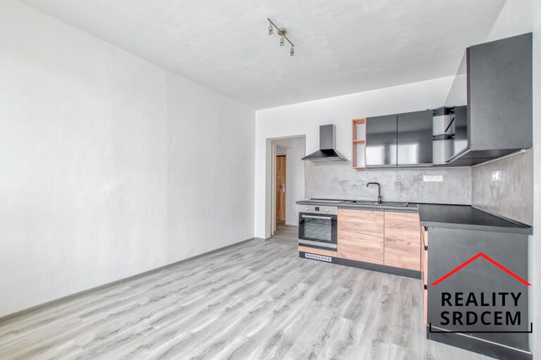 Michal-lesnak-realitni-makler-prodej-pronajem-bytu-ostrava-realitni-kancelar-delame-reality-srdcem