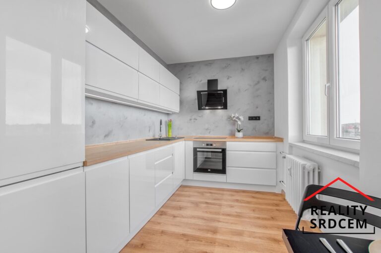 Delame_reality_srdcem_realitni_kancelar_realitni_makler_nela_matuskova_michal_lesnak_prodej_pronajem