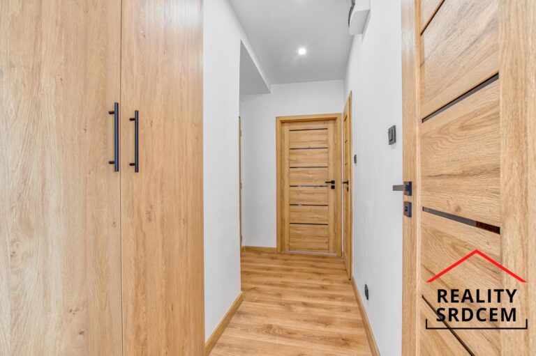 Delame_reality_srdcem_realitni_kancelar_realitni_makler_nela_matuskova_michal_lesnak_prodej_pronajem