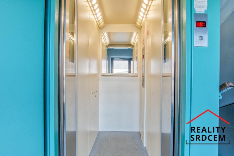 mikita-roman-realitni-makler-frydek-mistek-pronajem-byt-11