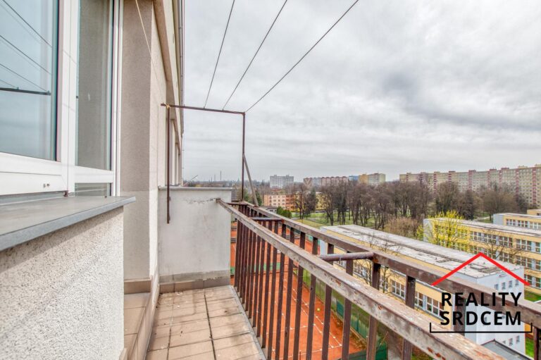 Michal-Lesnak-realitni-makler-Ostrava-prodej-bytu-pronajem-nemovitosti-realitni-kancelar-Delame-real