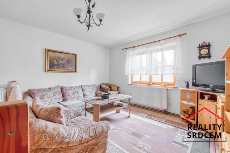 mikita-roman-realitni-makler-trojanovice-pronajem-rodinny-dum