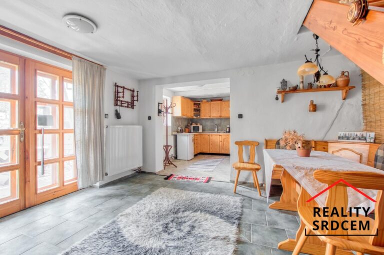 mikita-roman-realitni-makler-trojanovice-pronajem-rodinny-dum