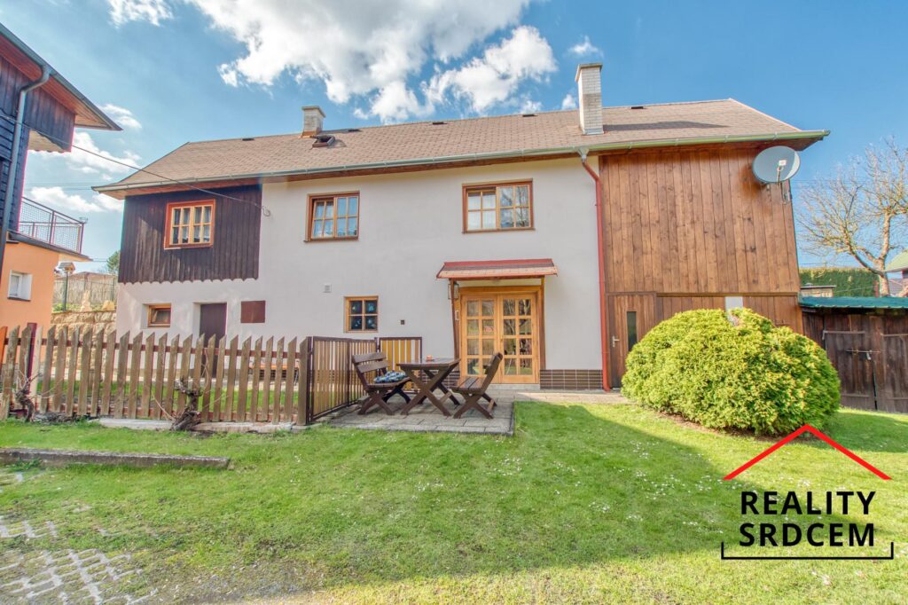 mikita-roman-realitni-makler-trojanovice-pronajem-rodinny-dum