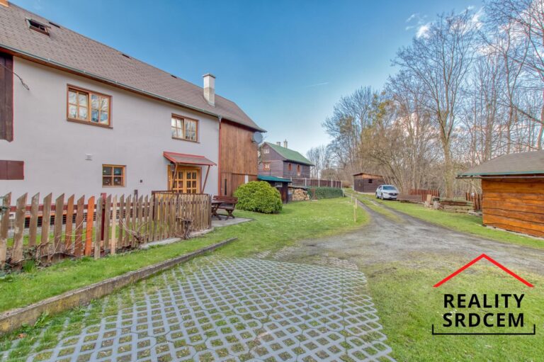 mikita-roman-realitni-makler-trojanovice-pronajem-rodinny-dum