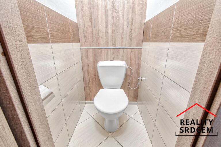 mikita-roman-realitni-makler-frydek-mistek-pronajem-byt-2kk