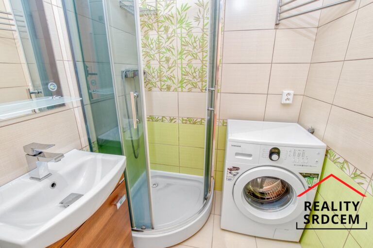 Michal-Lesk-realitn-makl-Ostrava-realitn-kancel-karvin-dlme-reality-srdcem-12.jpg