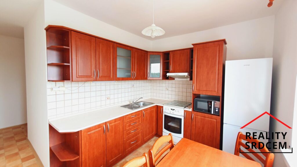 mikita-roman-realitni-makler-ostrava-vyskovice-pronajem-byt