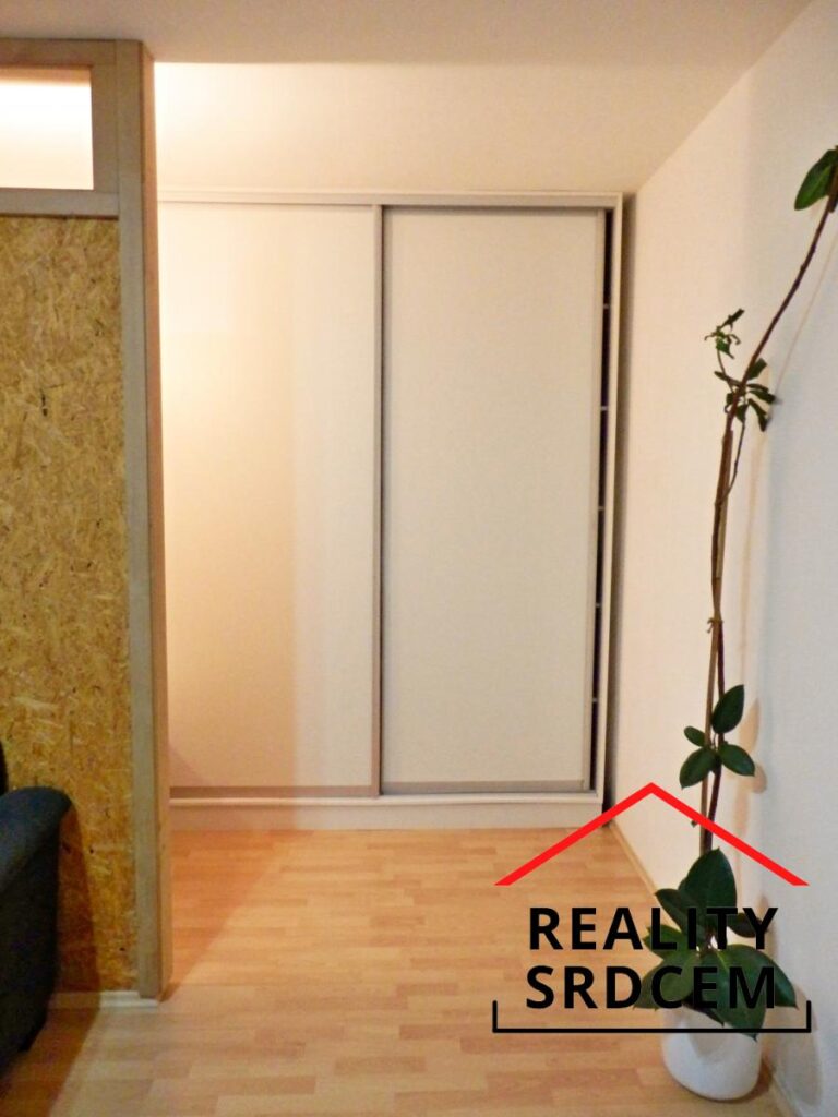 mikita-roman-realitni-makler-frydek-mistek-pronajem-byt