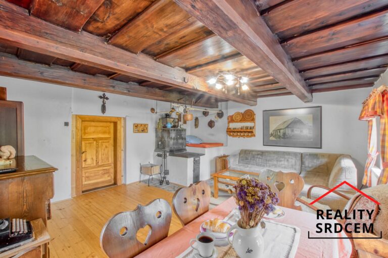 mikita-roman-realitni-makler-metylovice-prodej-roubenka