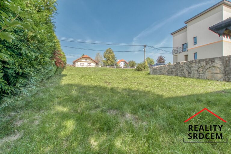 Michal-lesnak-prodej-nemovitosti-pozemek-profesionalni-realitni-makler-realitni-kancelar-delame-real