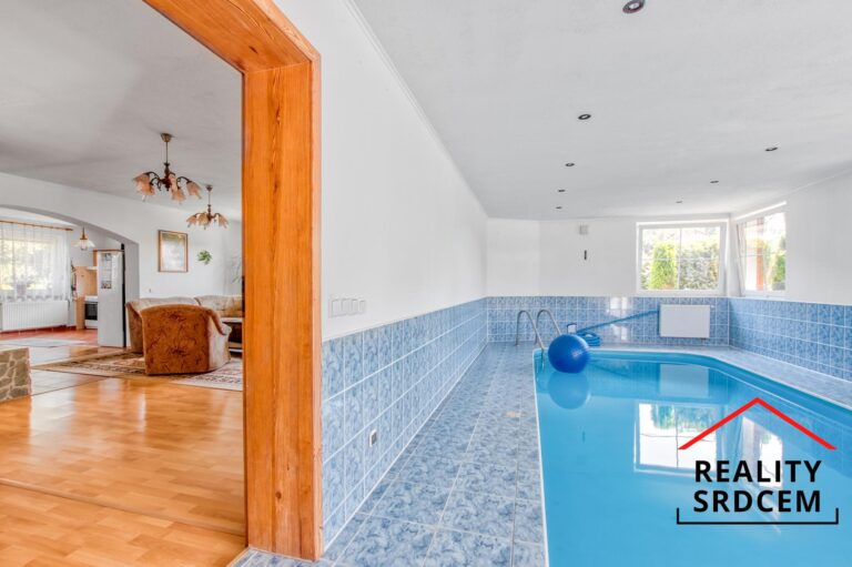 mikita-roman-realitni-makler-lucina-pronajem-rodinny-dum