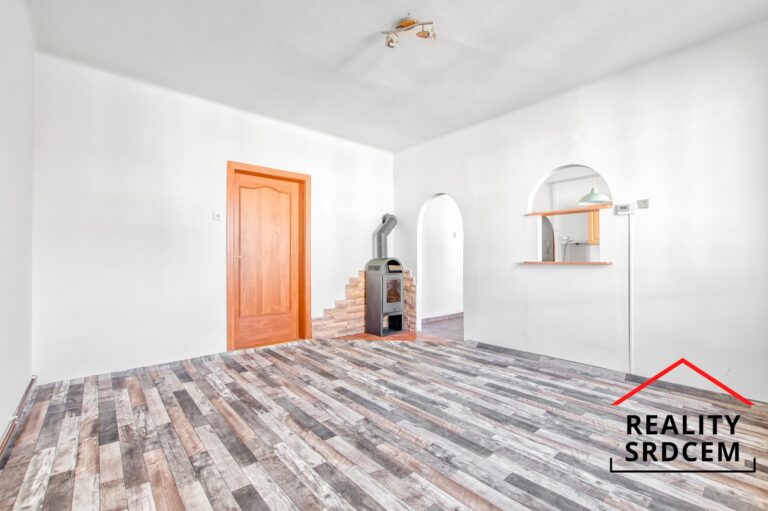 mikita-roman-realitni-makler-frydek-mistek-liskovec-pronajem-byt