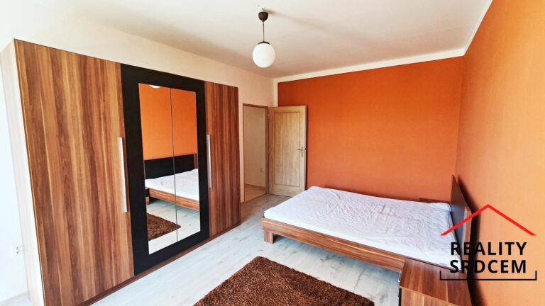 mikita-roman-realitni-makler-trinec-lyzbice-podnajem-byt