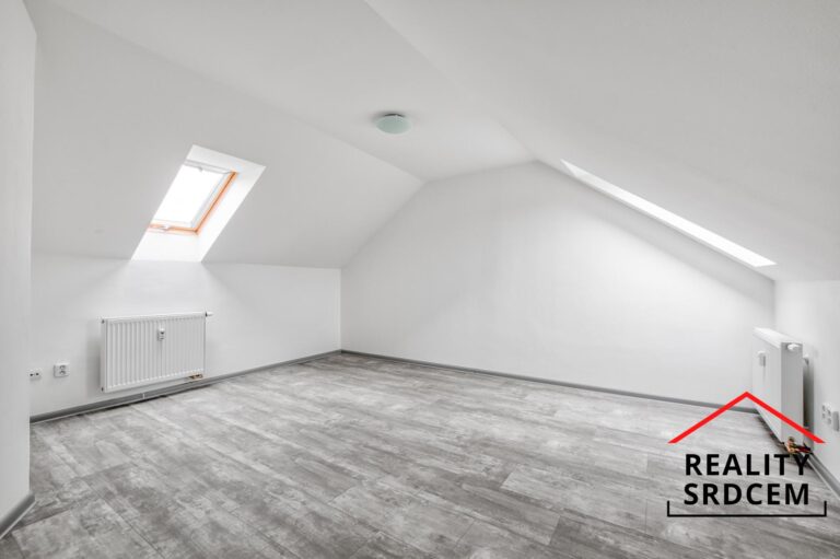 Michal-Lesnak-profesionalni-realitni-makler-prodej-pronajem-bytu-domu-chat-pozemku-Ostrava-Frydek-Mi