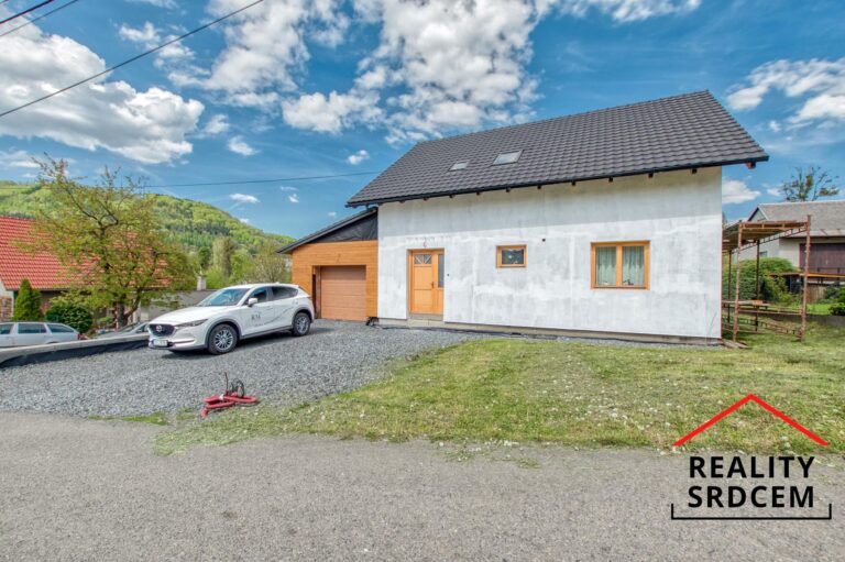 mikita-roman-realitni-makler-lichnov-prodej-rodinny-dum