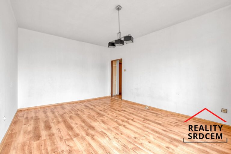 mikita-roman-realitni-makler-karvina-prodej-byt