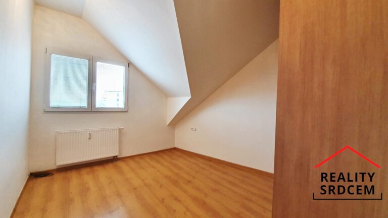 mikita-roman-realitni-makler-frydek-mistek-pronajem-byt