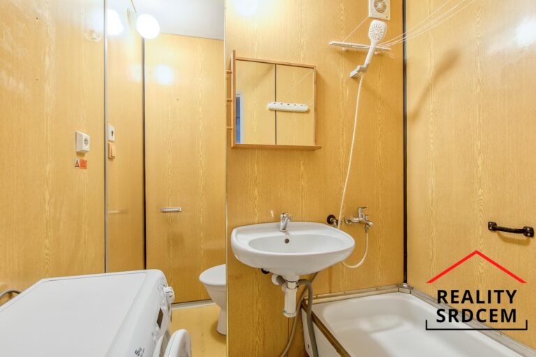 mikita-roman-realitni-makler-frydek-mistek-podnajem-byt