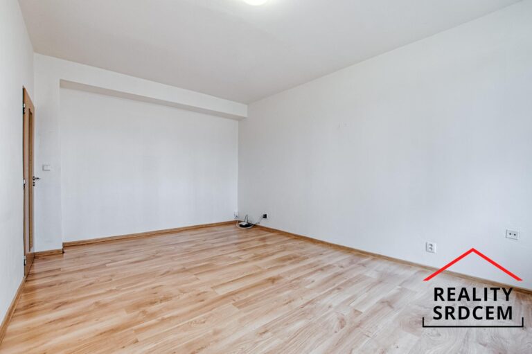 mikita-roman-realitni-makler-trinec-lyzbice-pronajem-byt