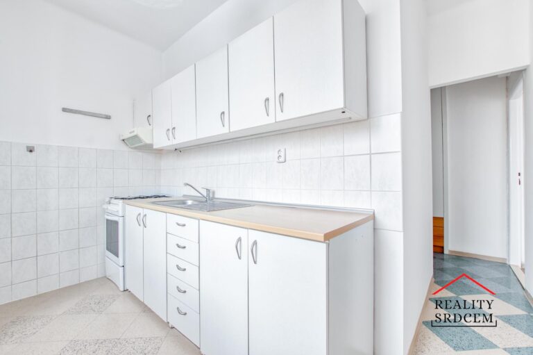 Michal-Lesnak-realitni-makler-Ostrava-realitni-kancelar-karvina-reality-Frydek-mistek-nemovitosti-Op