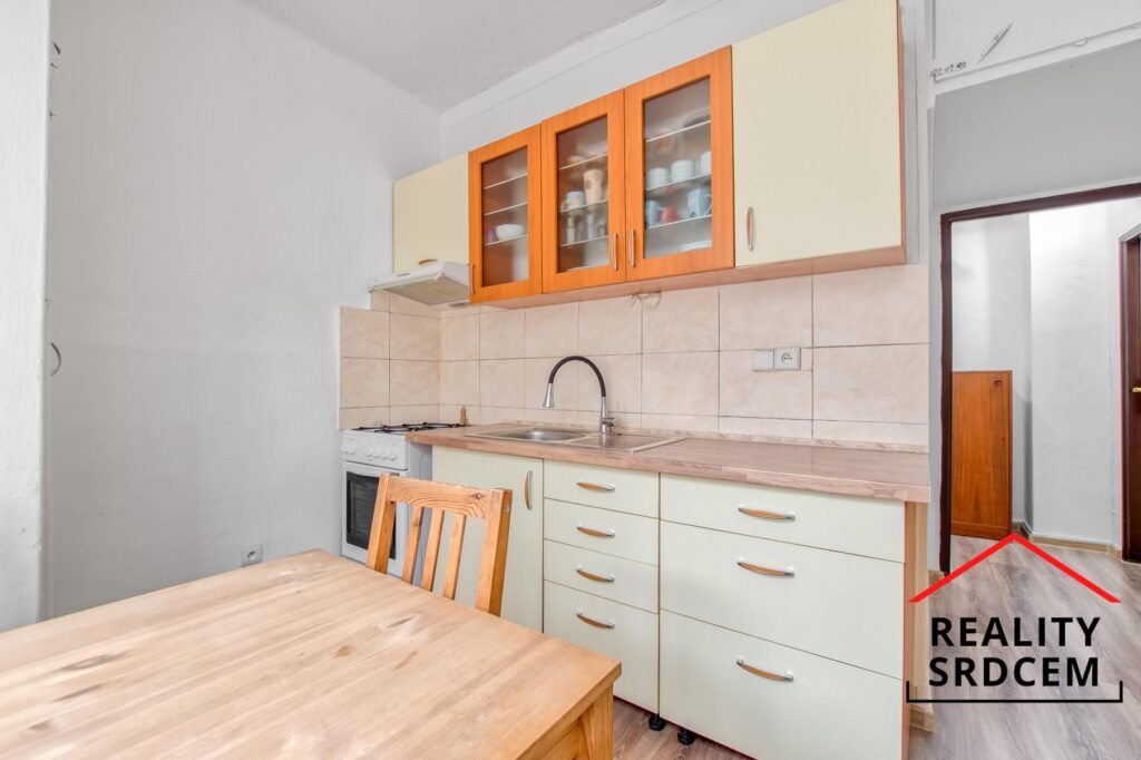 Michal-Lesnak-realitni-makler-karvina-ostrava-frydek-mistek-prodej-pronajem-nemovitosti-byty-domy-po