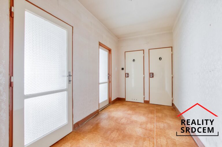 Michal-Lesnak-profesionalni-realitni-makler-prodej-nemovitosti-ostrava-byt-k-prodeji-realitni-kancel