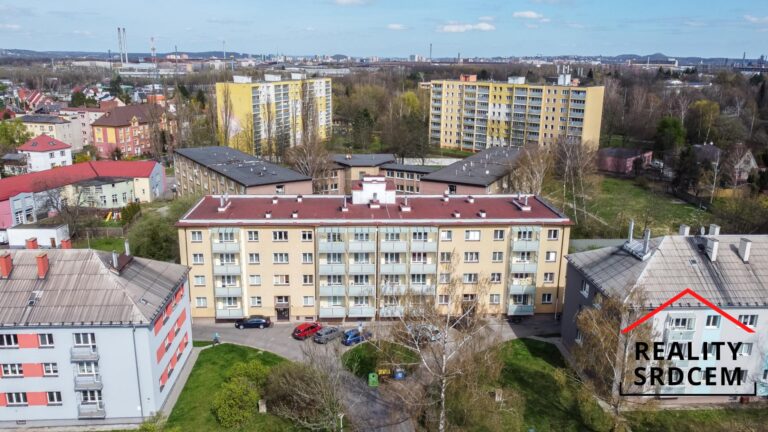 Michal-Lesnak-profesionalni-realitni-makler-prodej-nemovitosti-ostrava-byt-k-prodeji-realitni-kancel