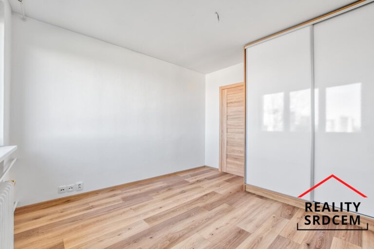 mikita-roman-realitni-makler-ostrava-vyskovice-pronajem-byt