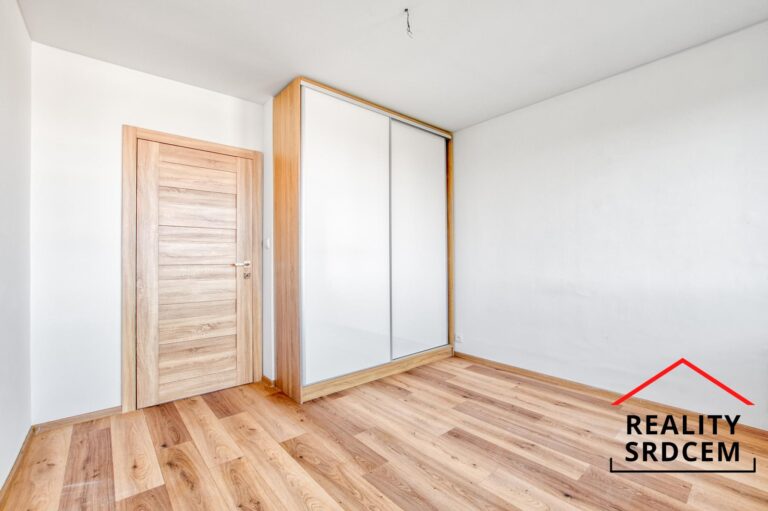 mikita-roman-realitni-makler-ostrava-vyskovice-pronajem-byt