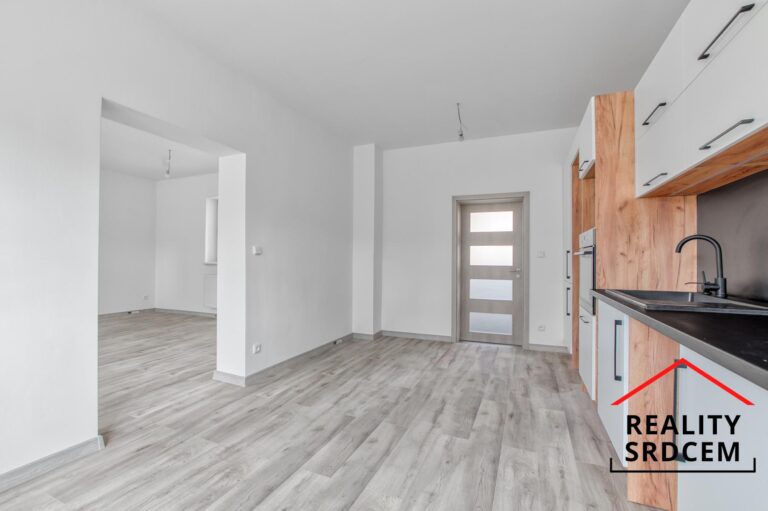 mikita-roman-realitni-makler-palkovice-pronajem-byt