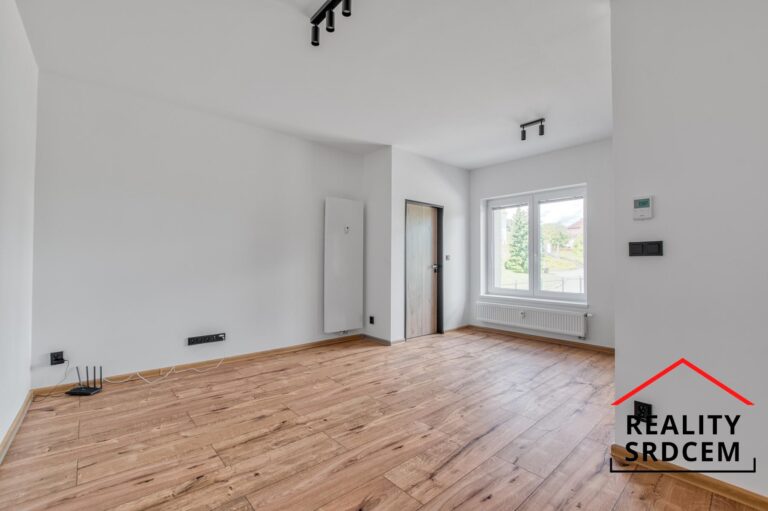 Michal-Lesnak-profesionalni-realitni-makler-prodej-pronajem-nemvitosti-ostrava-karvina-hravirov-fryd