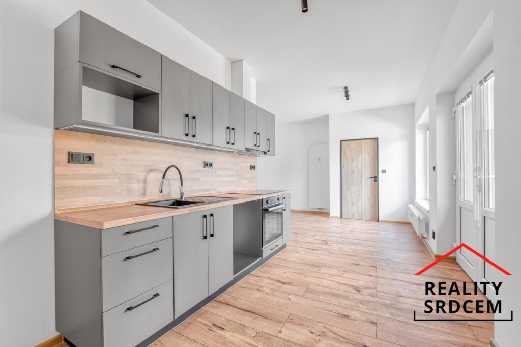 Michal-Lesnak-profesionalni-realitni-makler-prodej-pronajem-nemvitosti-ostrava-karvina-hravirov-fryd